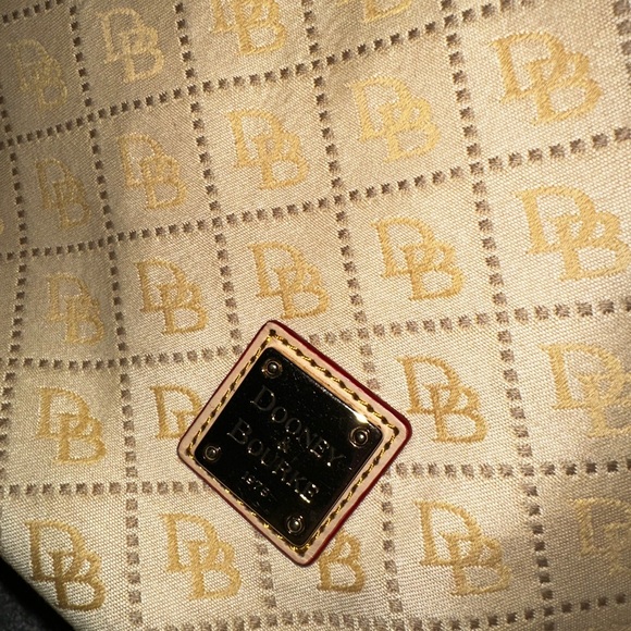 Dooney and Burke shoulder bag - Picture 5 of 10